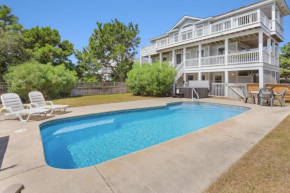 1304 Top of the Hill Tons of Community Amenities